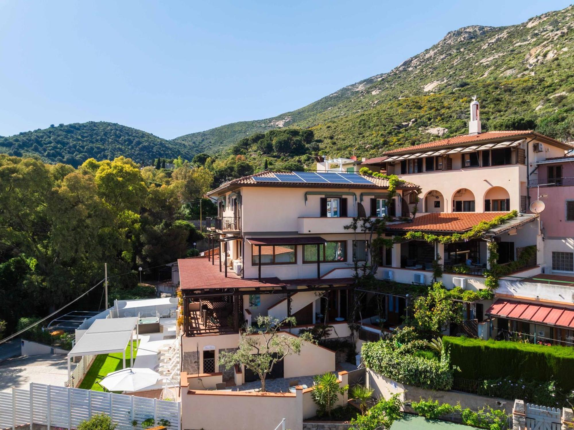 Hotel Galli - Wellness & Spa فيتوفايا المظهر الخارجي الصورة